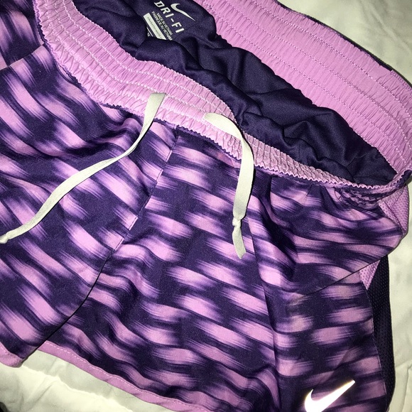 Nike purple patterned running short-shorts - Picture 4 of 4